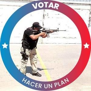 Meet your Posher, Moises